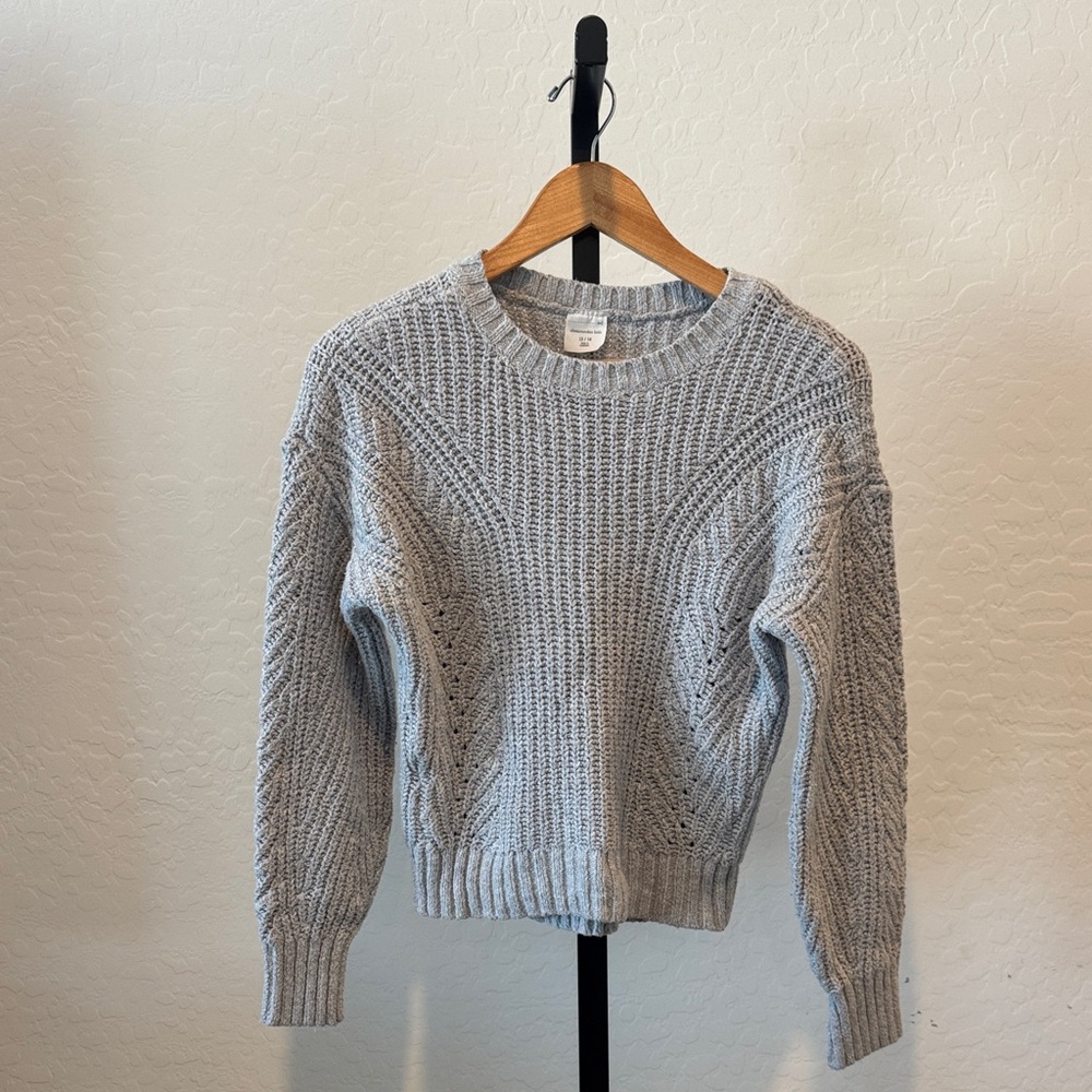 Abercrombie girls gray sweater